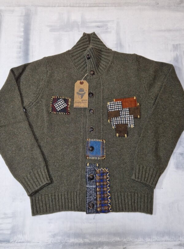 Garry's Earth CA DIS 11 Cardigan in lana con inserti e patch VERDE MILITARE - immagine 3