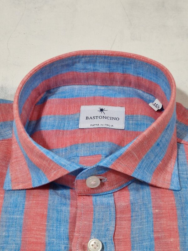Camicia slim fit BASTONCINO riga ciliegia e turchese in lino washed B4242 made in Italy - immagine 2