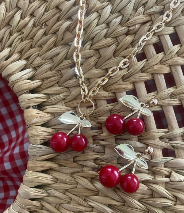 Bijoux set completo collana e orecchini in acciaio AMA Gioielli donna ciondoli in resina ciliegie - immagine 2
