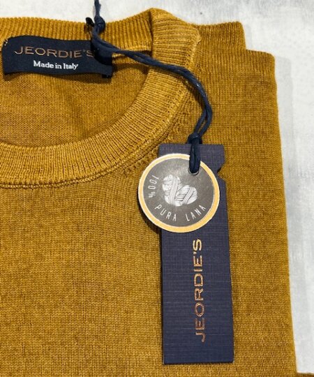 Maglia girocollo JEORDIE'S lana extrafine 100% lavata effetto delave col. Mostarda