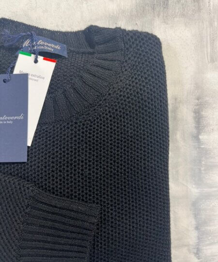 Maglione girocollo punto mimosa MONTEVERDI in 100% lana merinos extrafine col. Nero