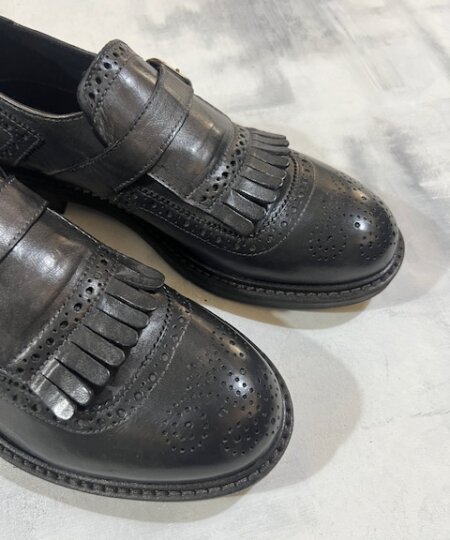 Mocassino uomo PAWELK'S in pelle vitellino lavorato fibbia e frange 25409 - CARBON